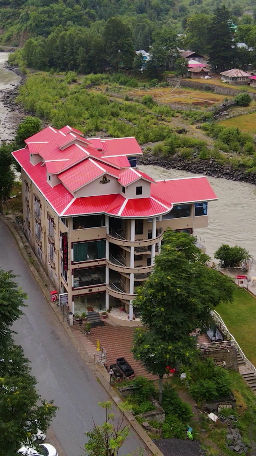 Thumbnail for second hotel video